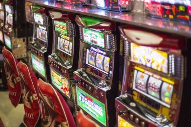Speed Roulette live-dealer table with spinning wheel, bet layout, and outcome display
